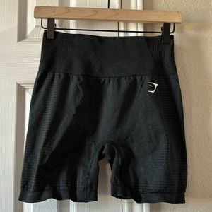 NWOT Gymshark Vital Seamless Short- Black Marl